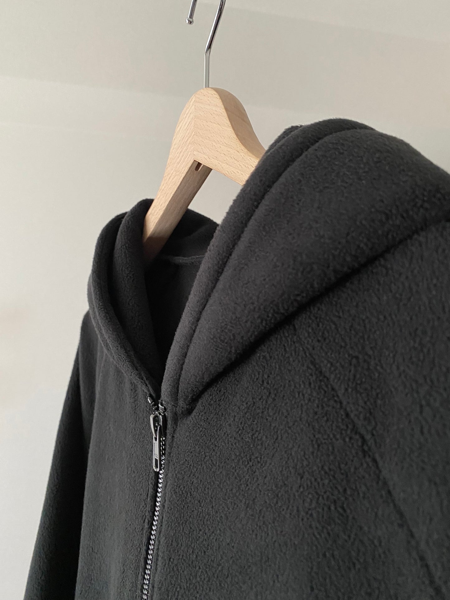 【SIRCR】ボリュームマイクロフリースフルジップパーカー