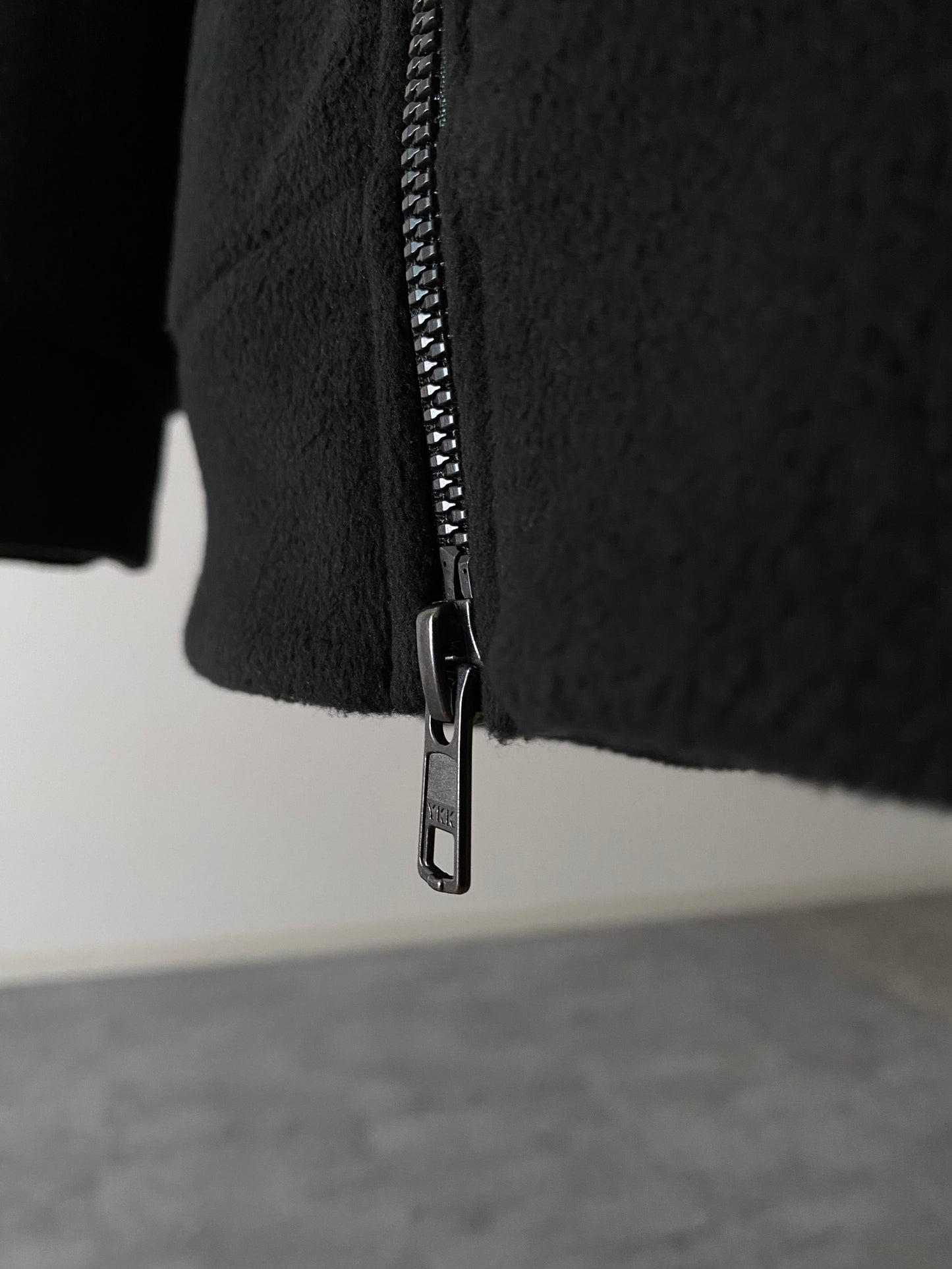 【SIRCR】ボリュームマイクロフリースフルジップパーカー