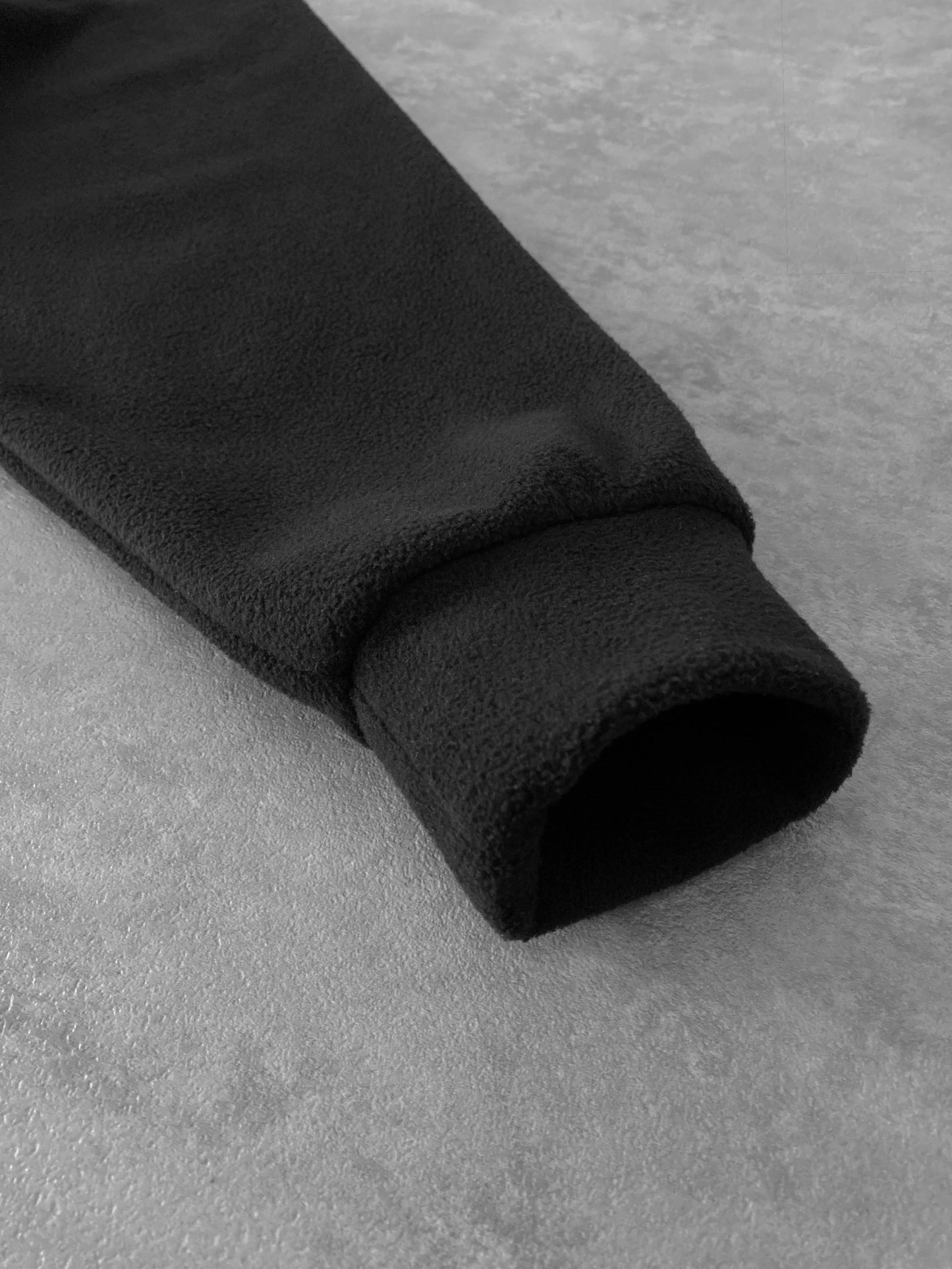 【SIRCR】ボリュームマイクロフリースフルジップパーカー